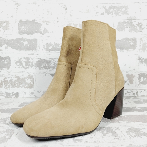 NEW Blondo Women's Sadie Waterproof Tan Suede Ankle Booties I624 - Picture 2 of 13